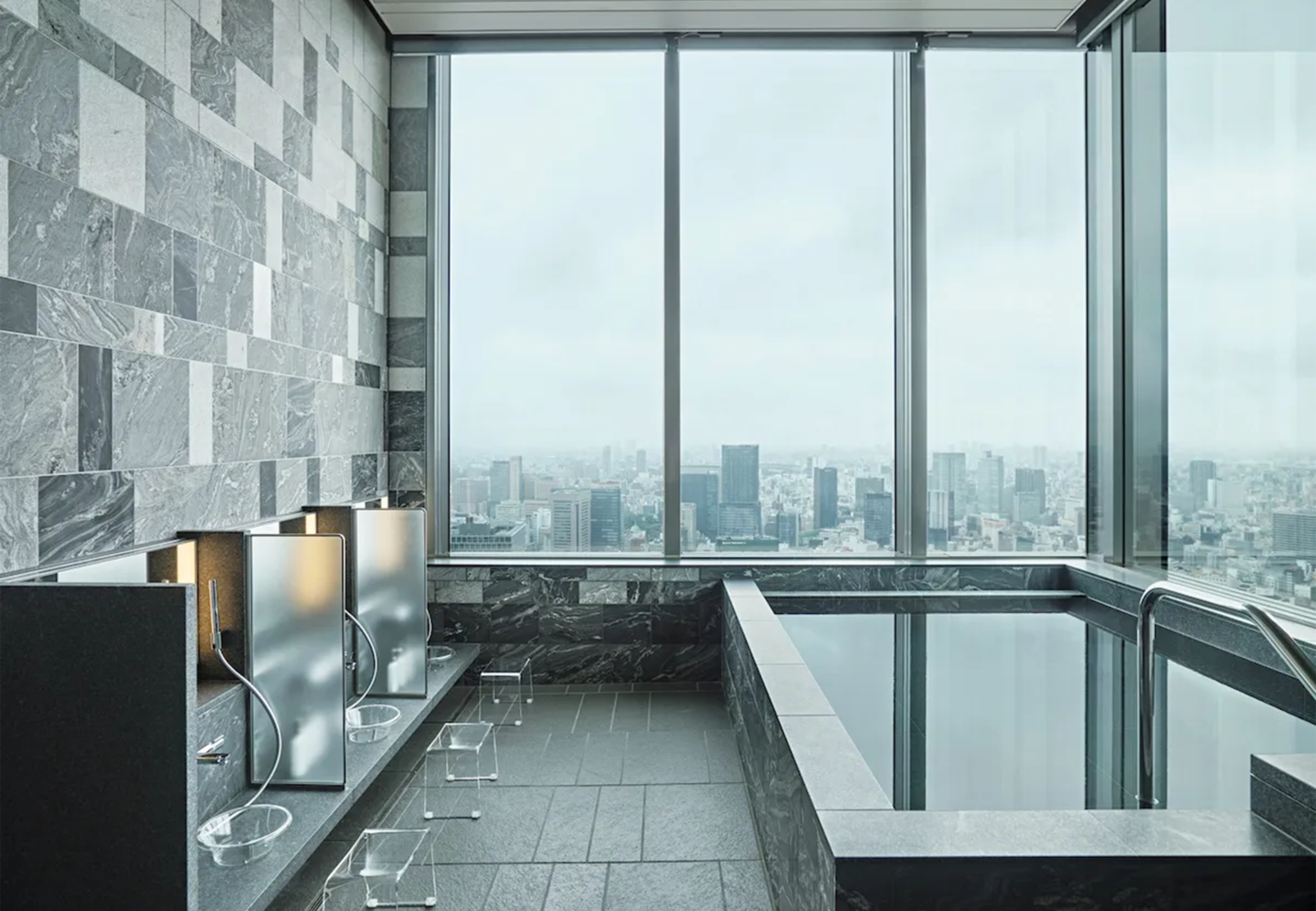 Hotel Interior Images of  FOUR SEASONS HOTEL TOKYO AT OTEMACHI